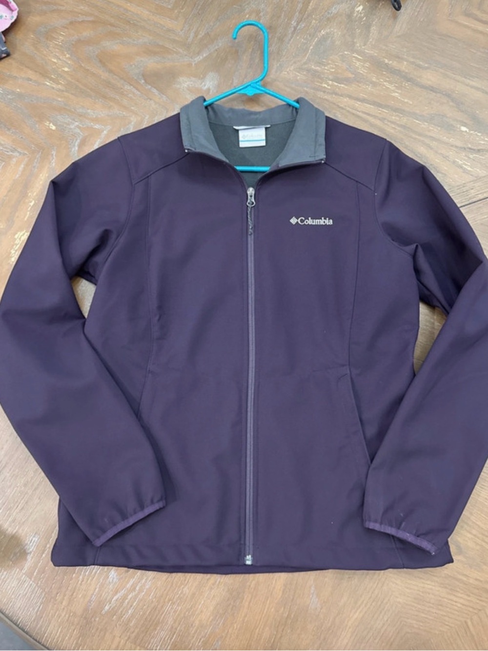Columbia Women's Plum Lightweight Softshell Jacket